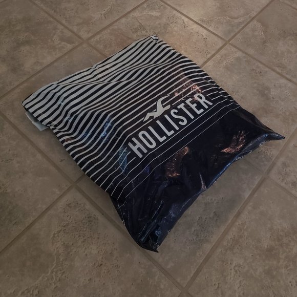 HOLLISTER Ultra High-Rise Grey Cargo Dad Jeans - Picture 5 of 6